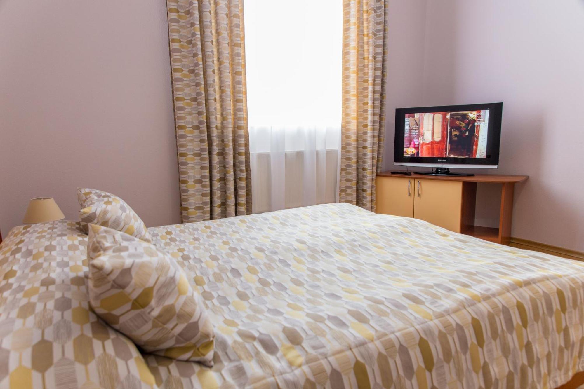 Hotel Europa トラスコヴェッツ エクステリア 写真