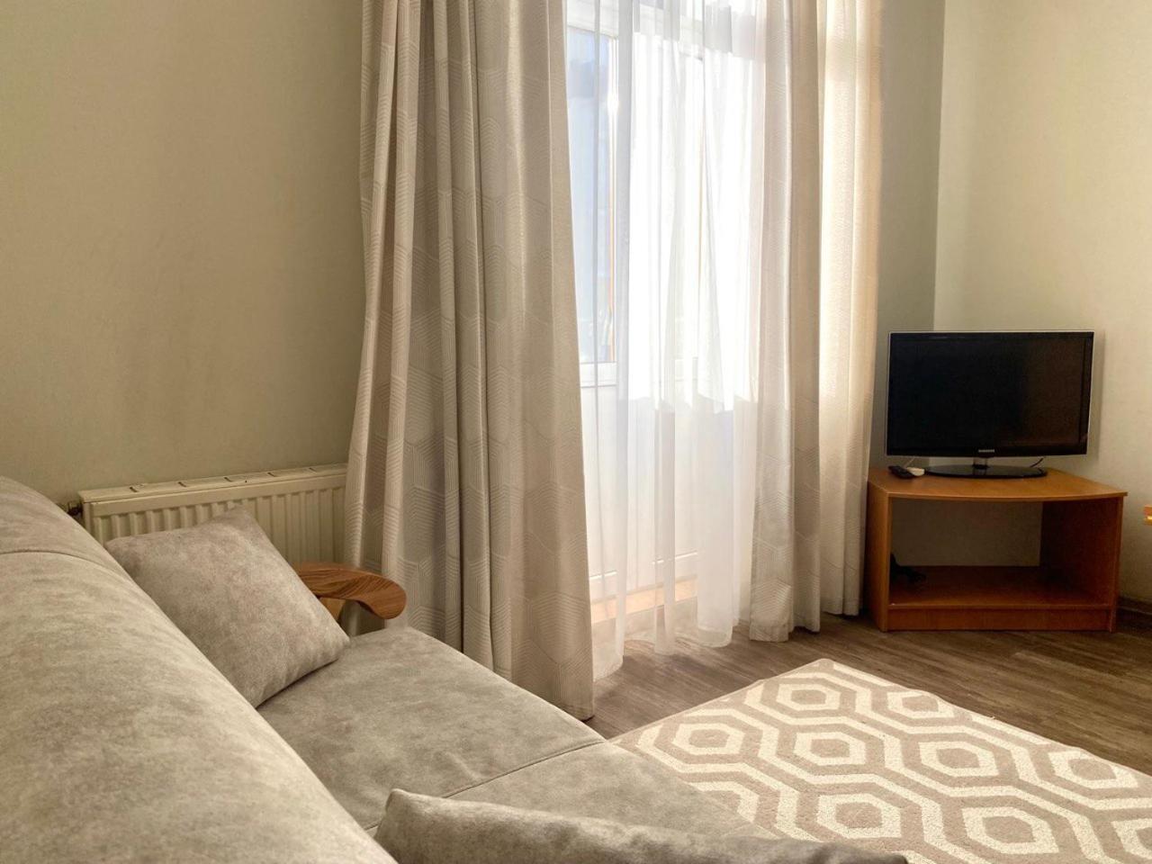 Hotel Europa トラスコヴェッツ エクステリア 写真
