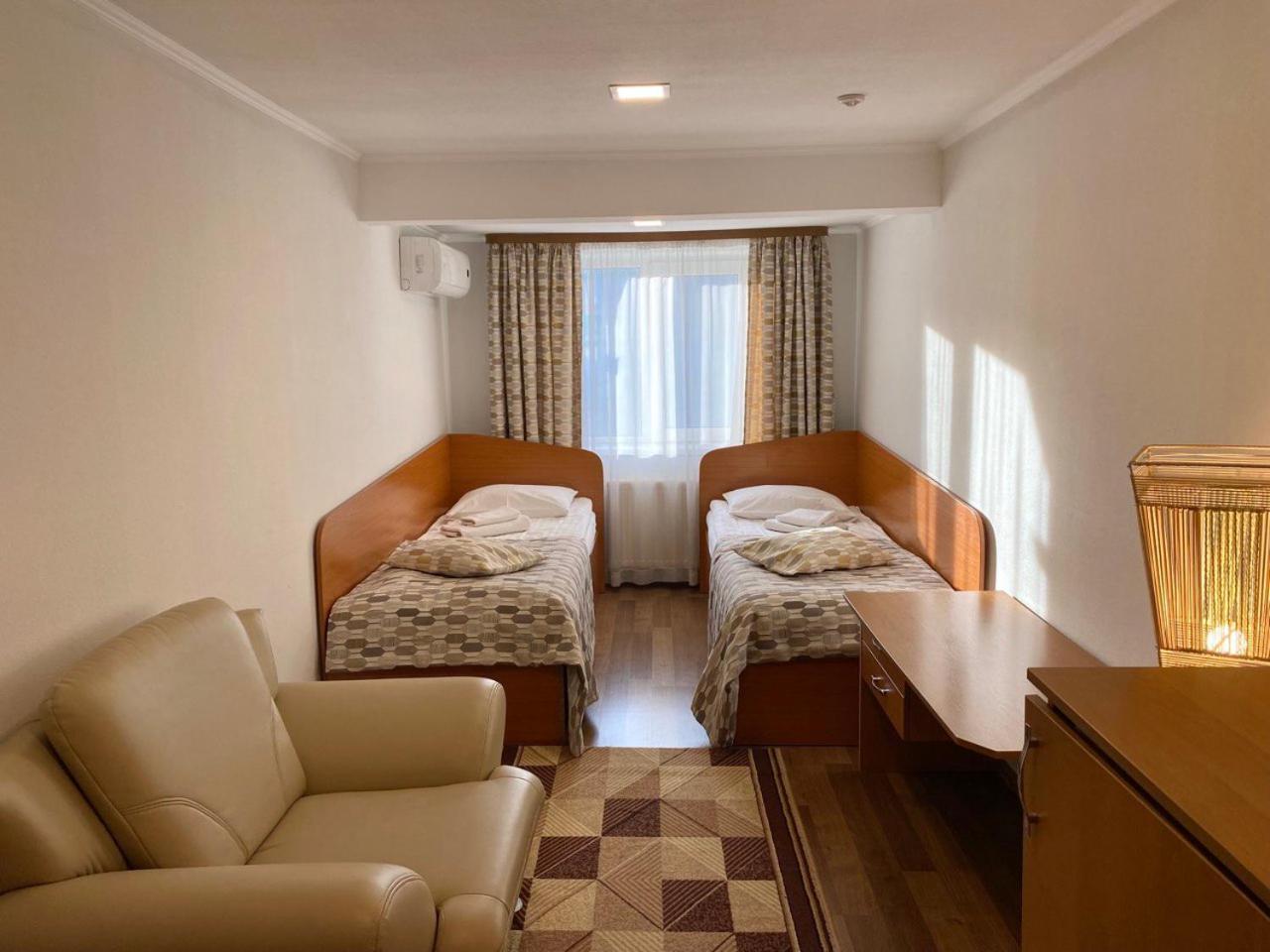 Hotel Europa トラスコヴェッツ エクステリア 写真