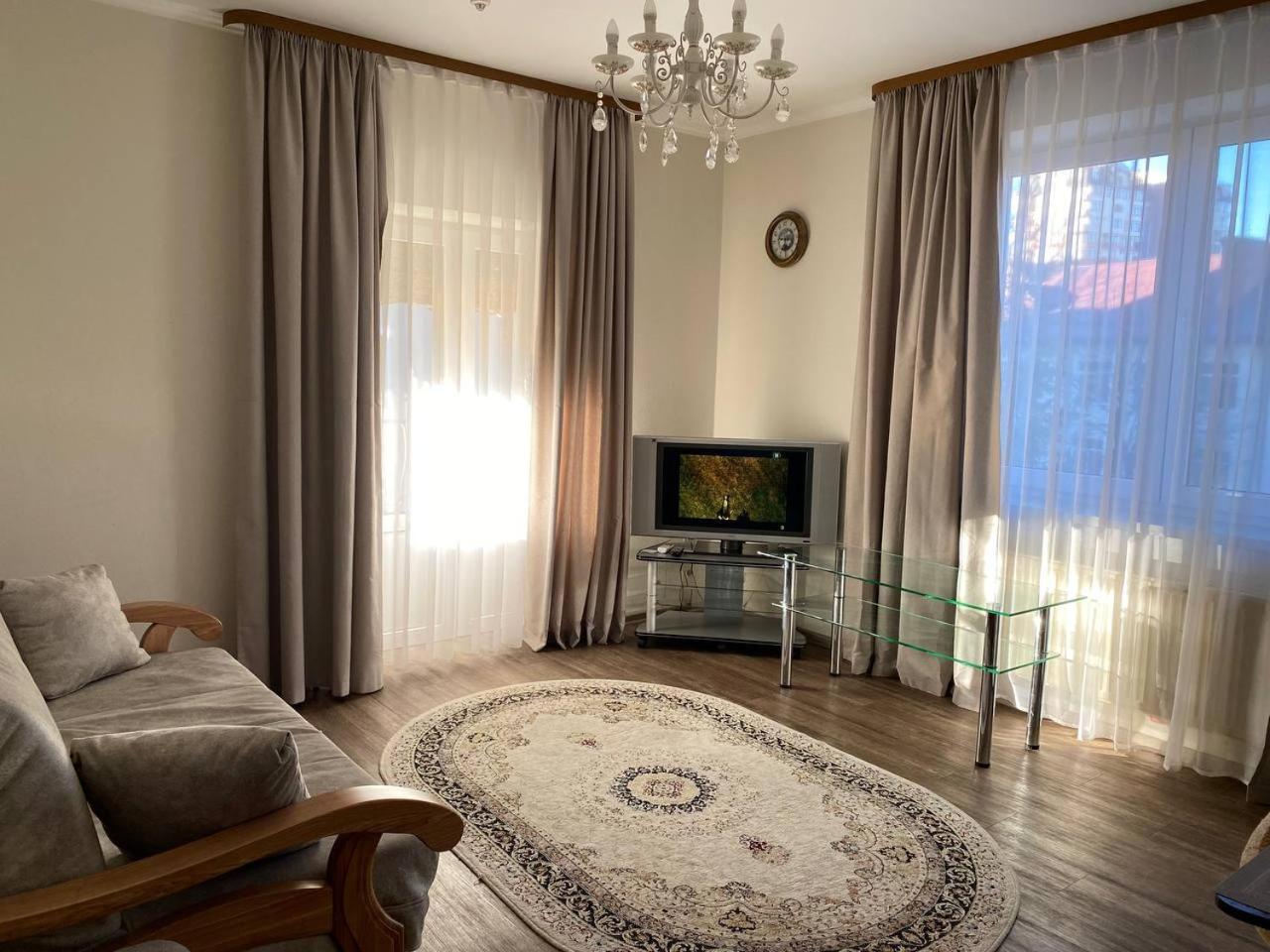 Hotel Europa トラスコヴェッツ エクステリア 写真