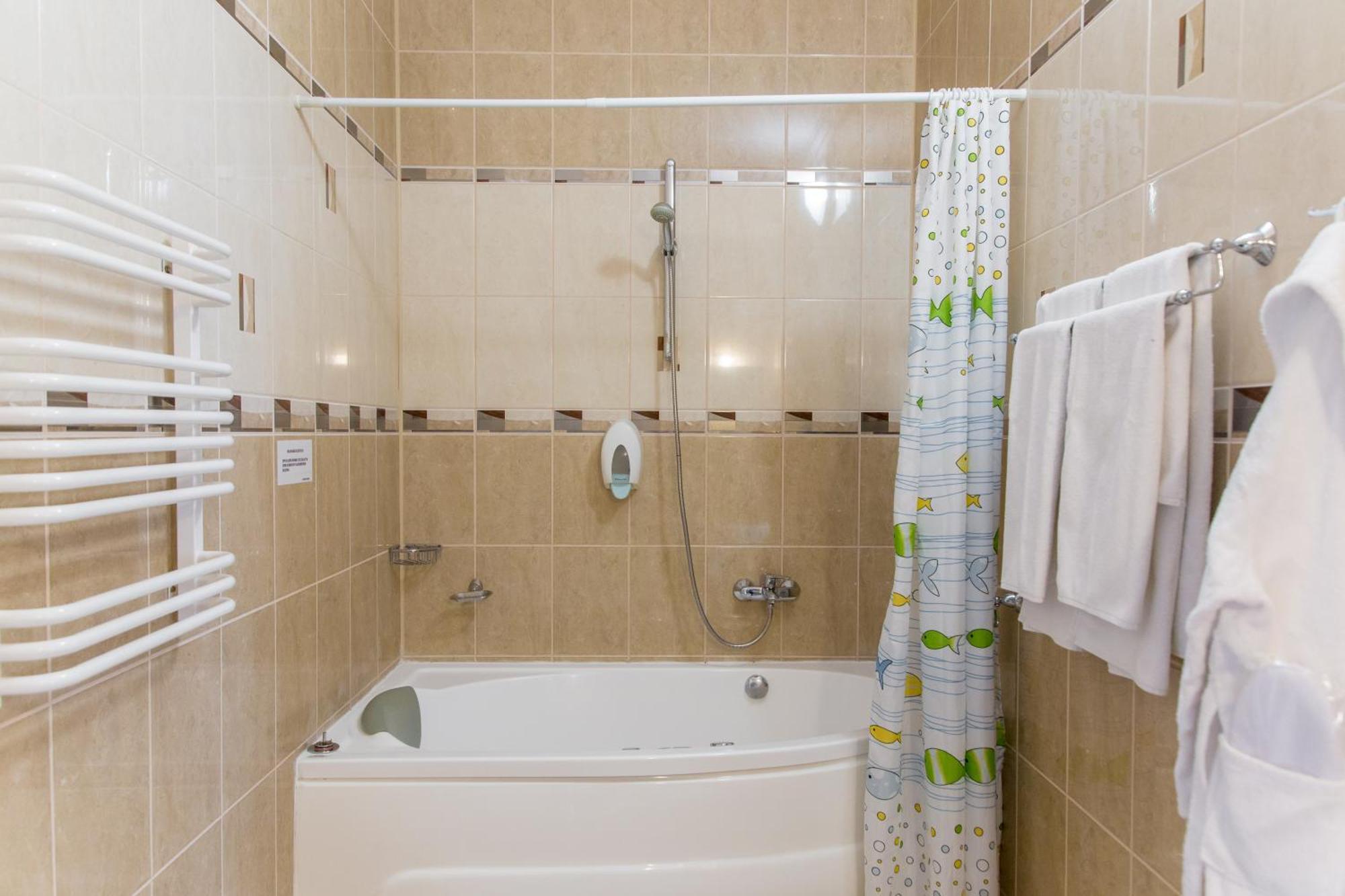 Hotel Europa トラスコヴェッツ エクステリア 写真