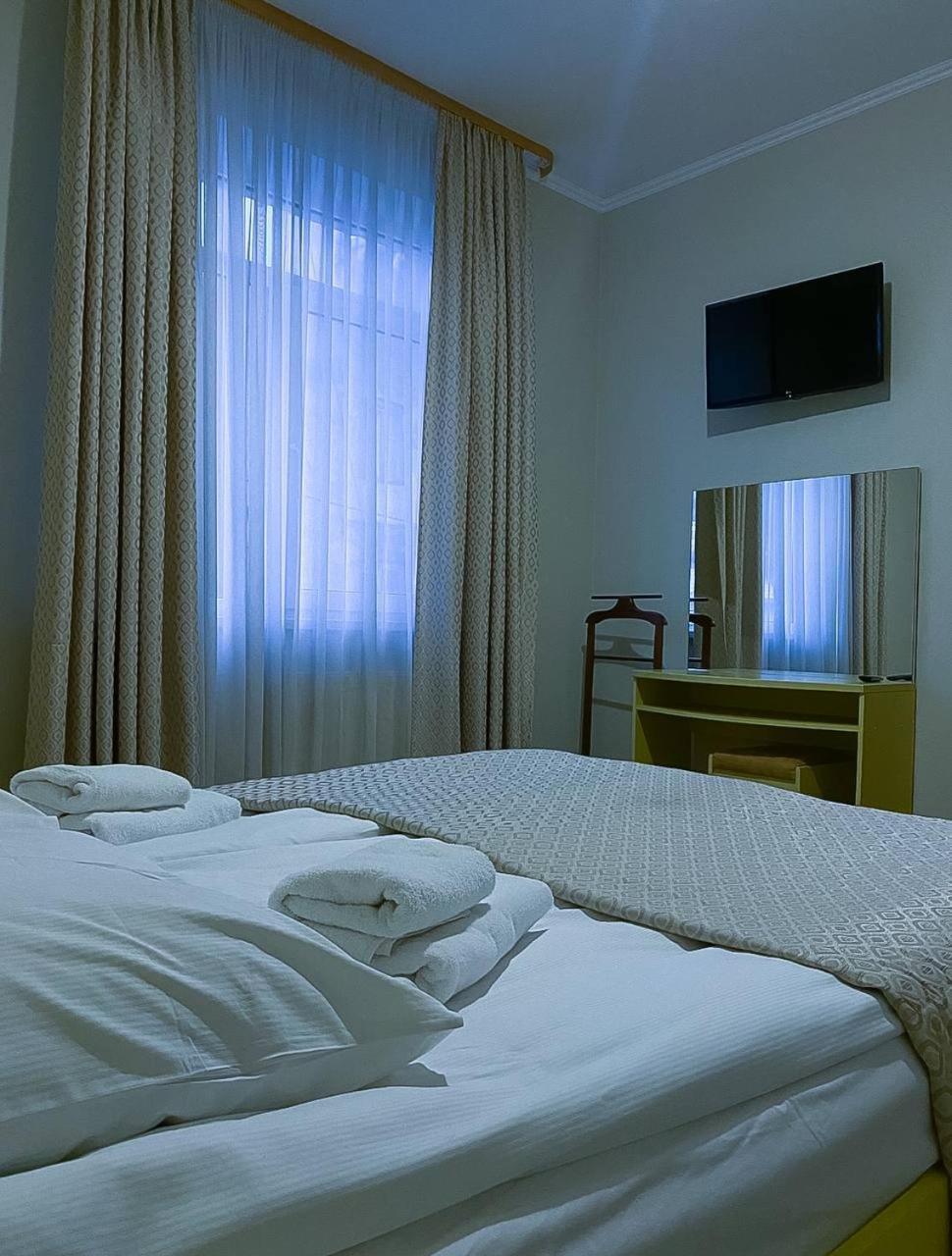 Hotel Europa トラスコヴェッツ エクステリア 写真