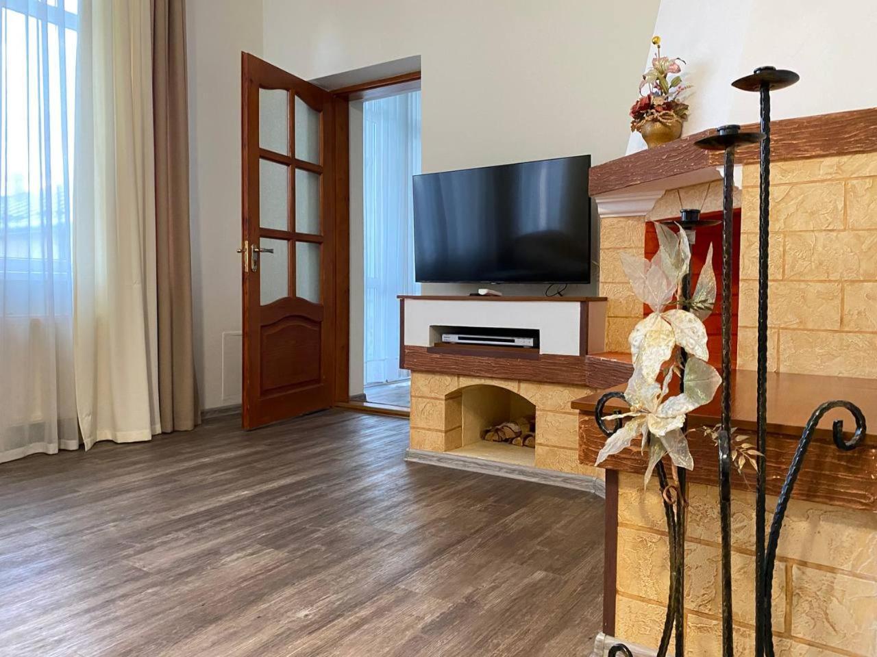Hotel Europa トラスコヴェッツ エクステリア 写真