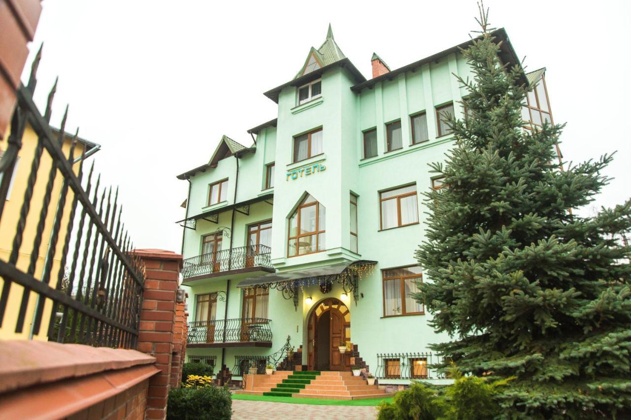 Hotel Europa トラスコヴェッツ エクステリア 写真
